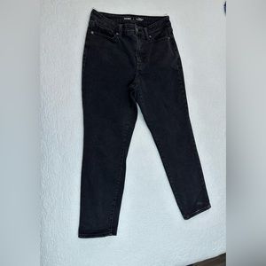 Old Navy Black OG Straight High Rise Size 6